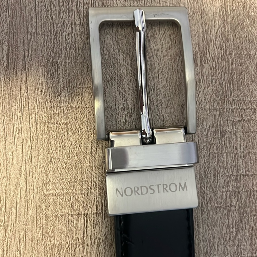 nordstrom boys 1” wide reversible black to brown belt